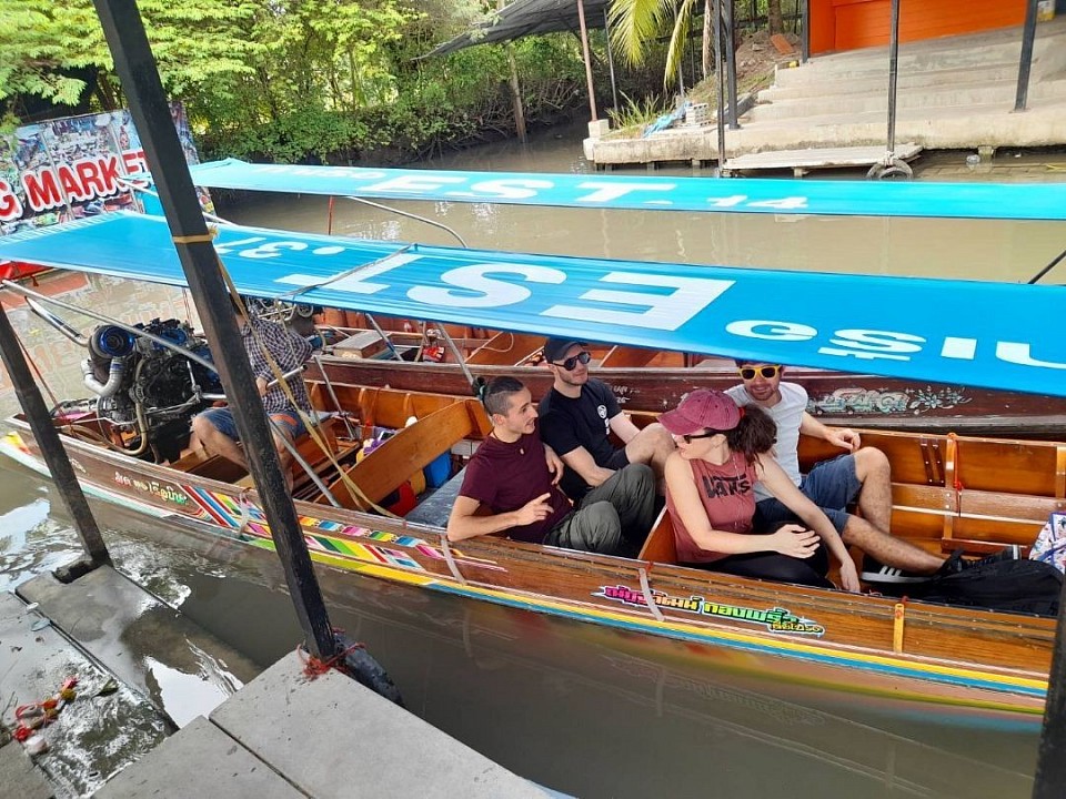 floating market